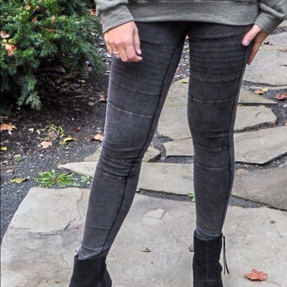 Moto Chic Leggings - Black - Picture 1 of 4